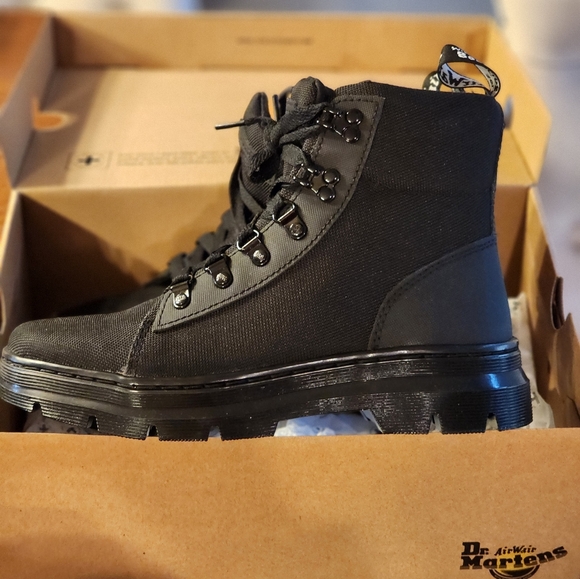 Dr Marteans Boots - Picture 5 of 6